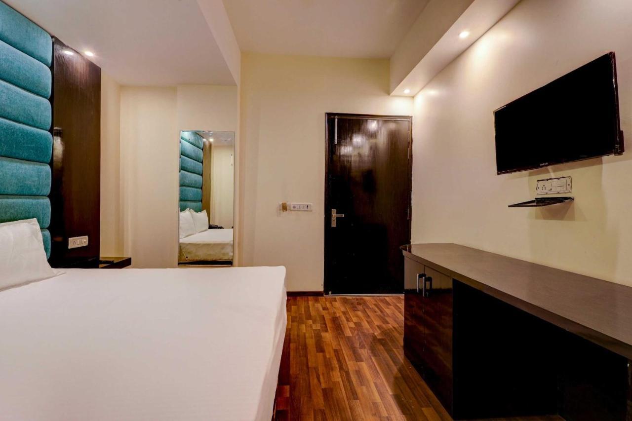 מלון ניו דלהי Townhouse Golden King מראה חיצוני תמונה