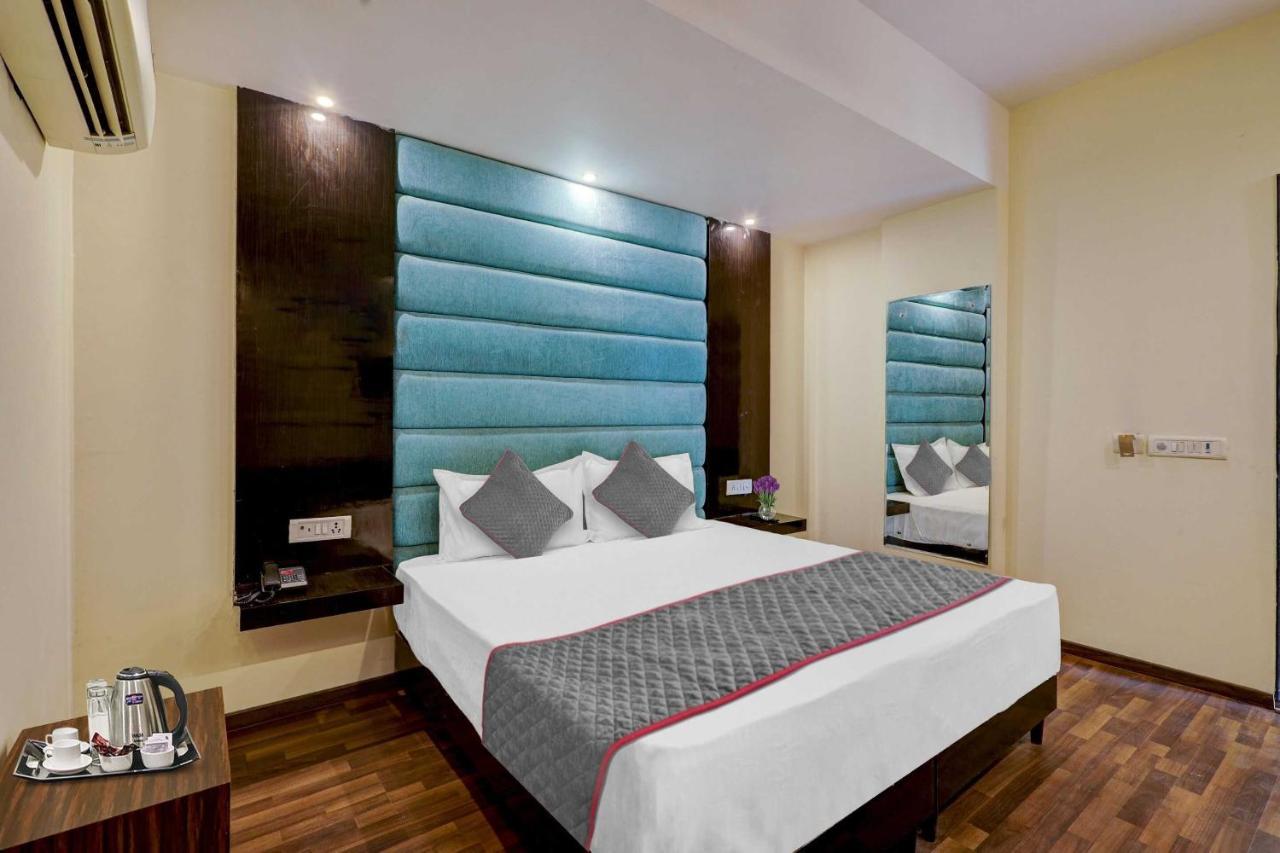 מלון ניו דלהי Townhouse Golden King מראה חיצוני תמונה