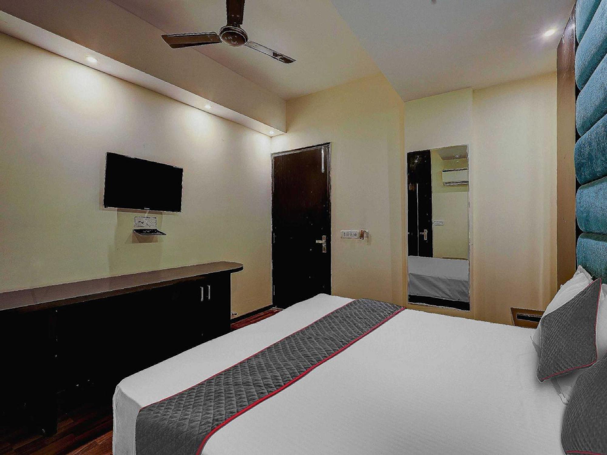 מלון ניו דלהי Townhouse Golden King מראה חיצוני תמונה