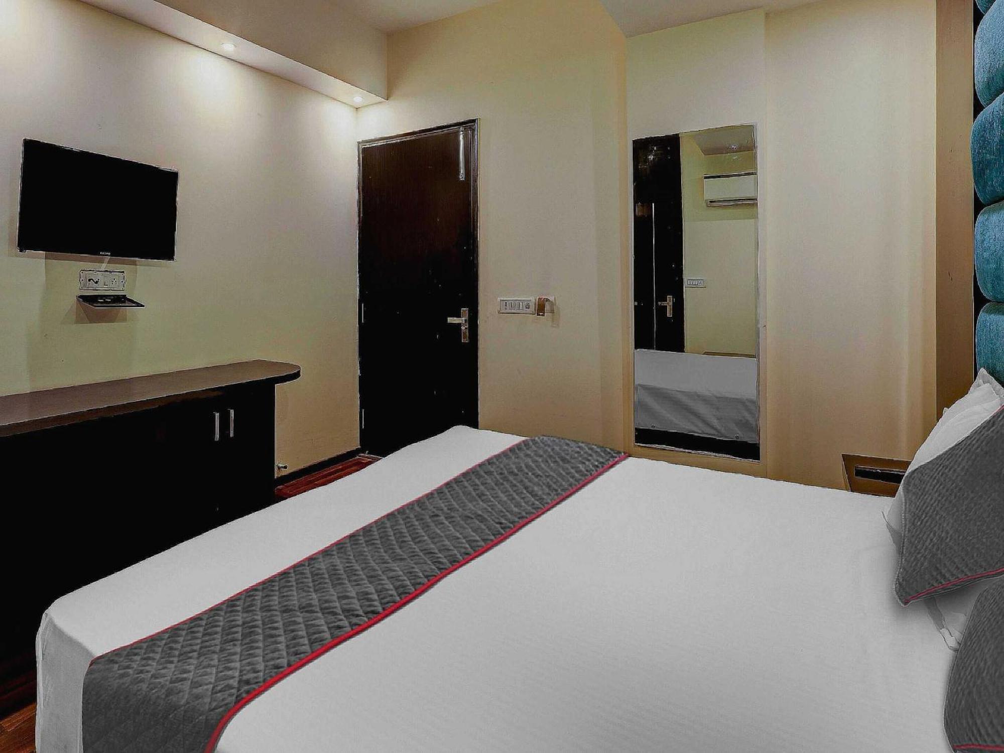 מלון ניו דלהי Townhouse Golden King מראה חיצוני תמונה